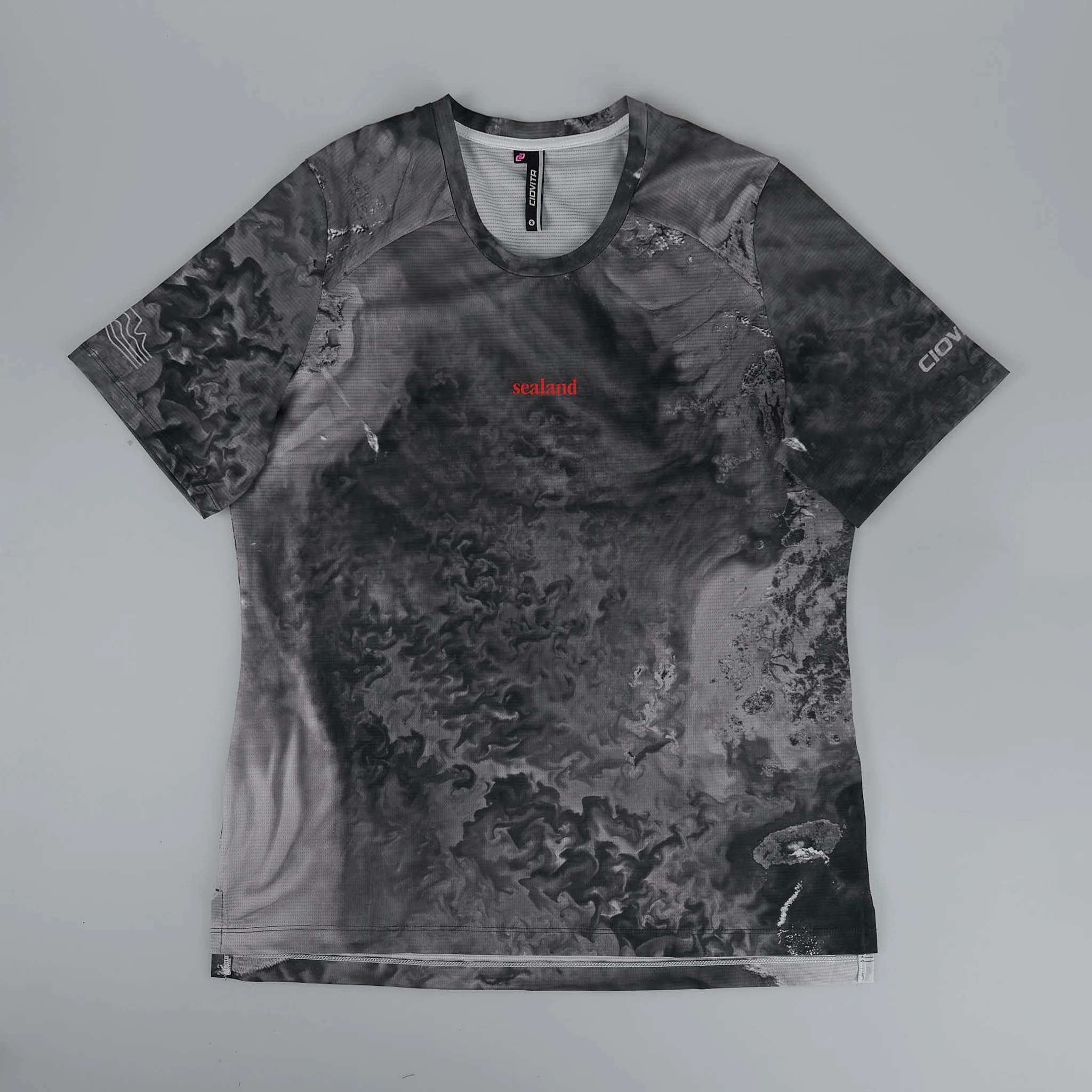 Ciovita x Sealand Woman's Run Tee - Image 3