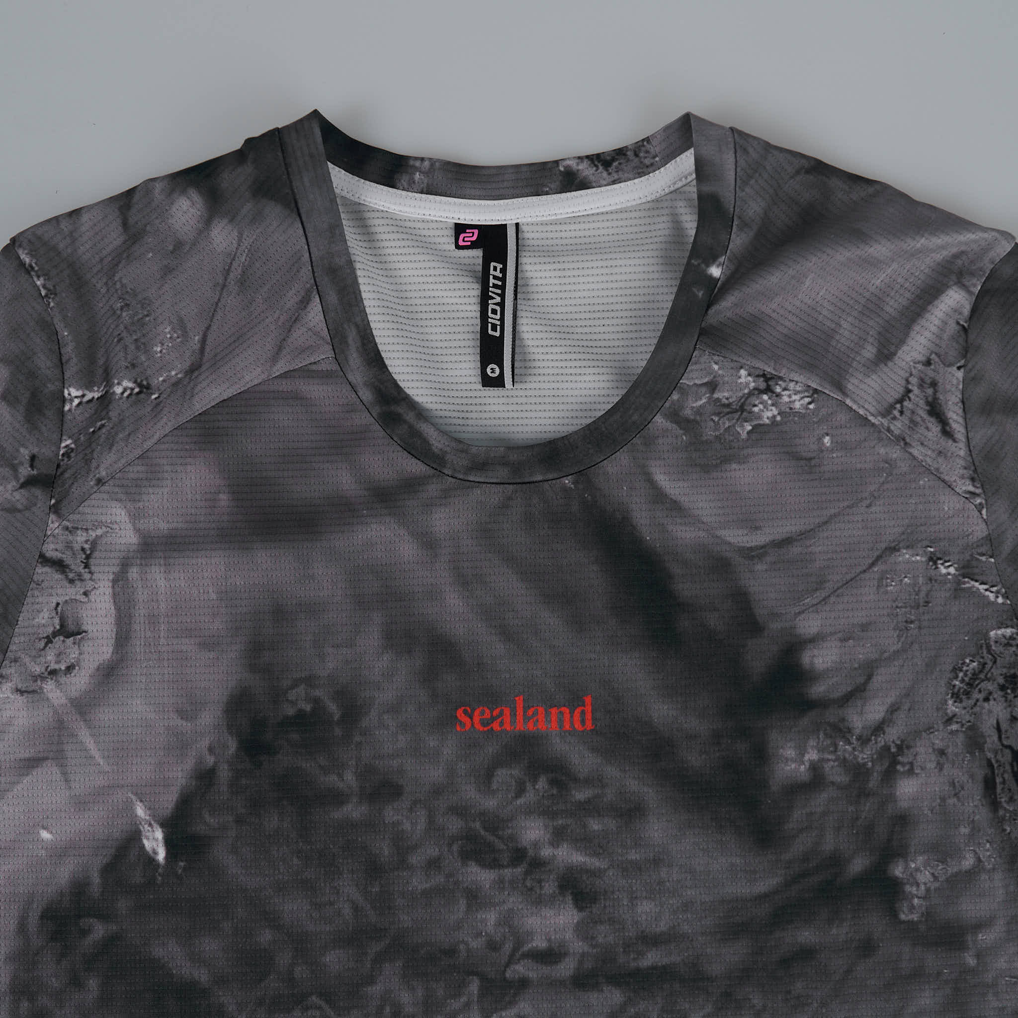 Ciovita x Sealand Woman's Run Tee - Image 5
