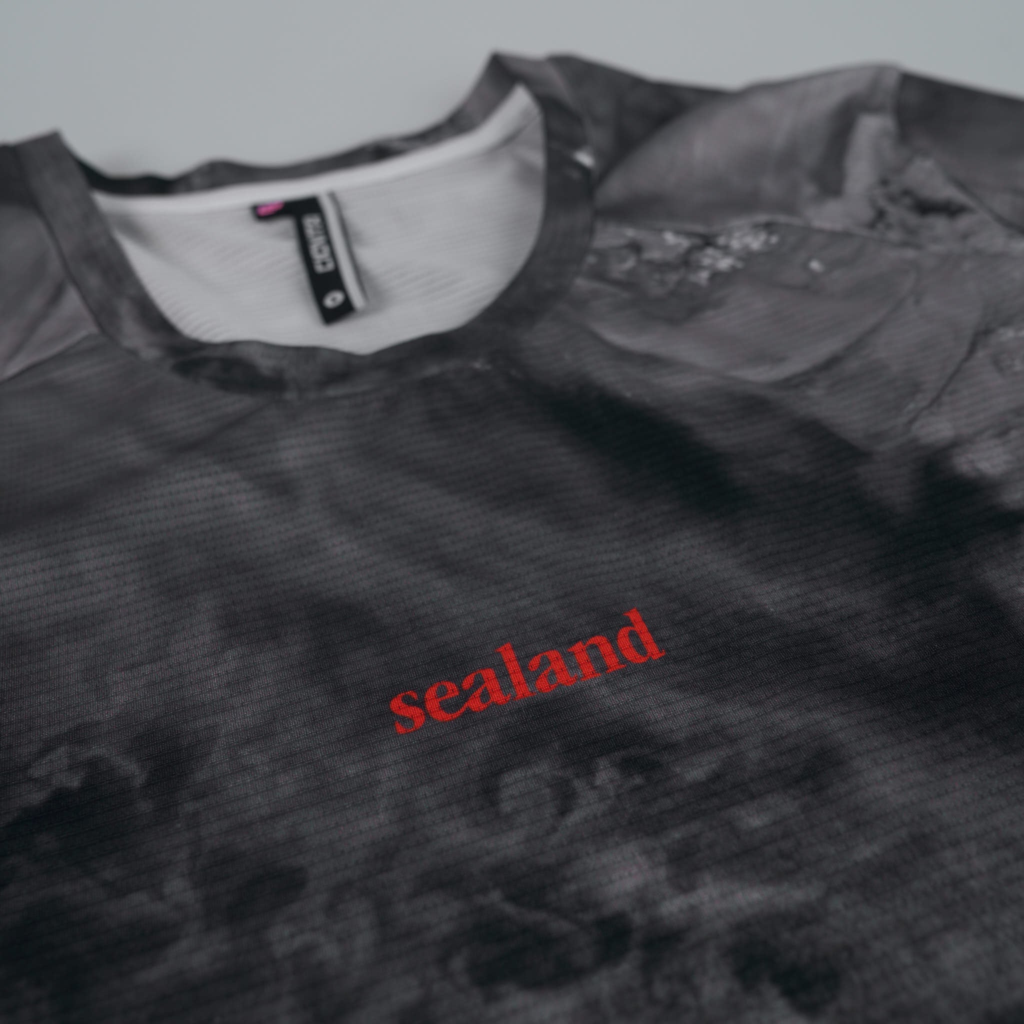 Ciovita x Sealand Woman's Run Tee - Image 6
