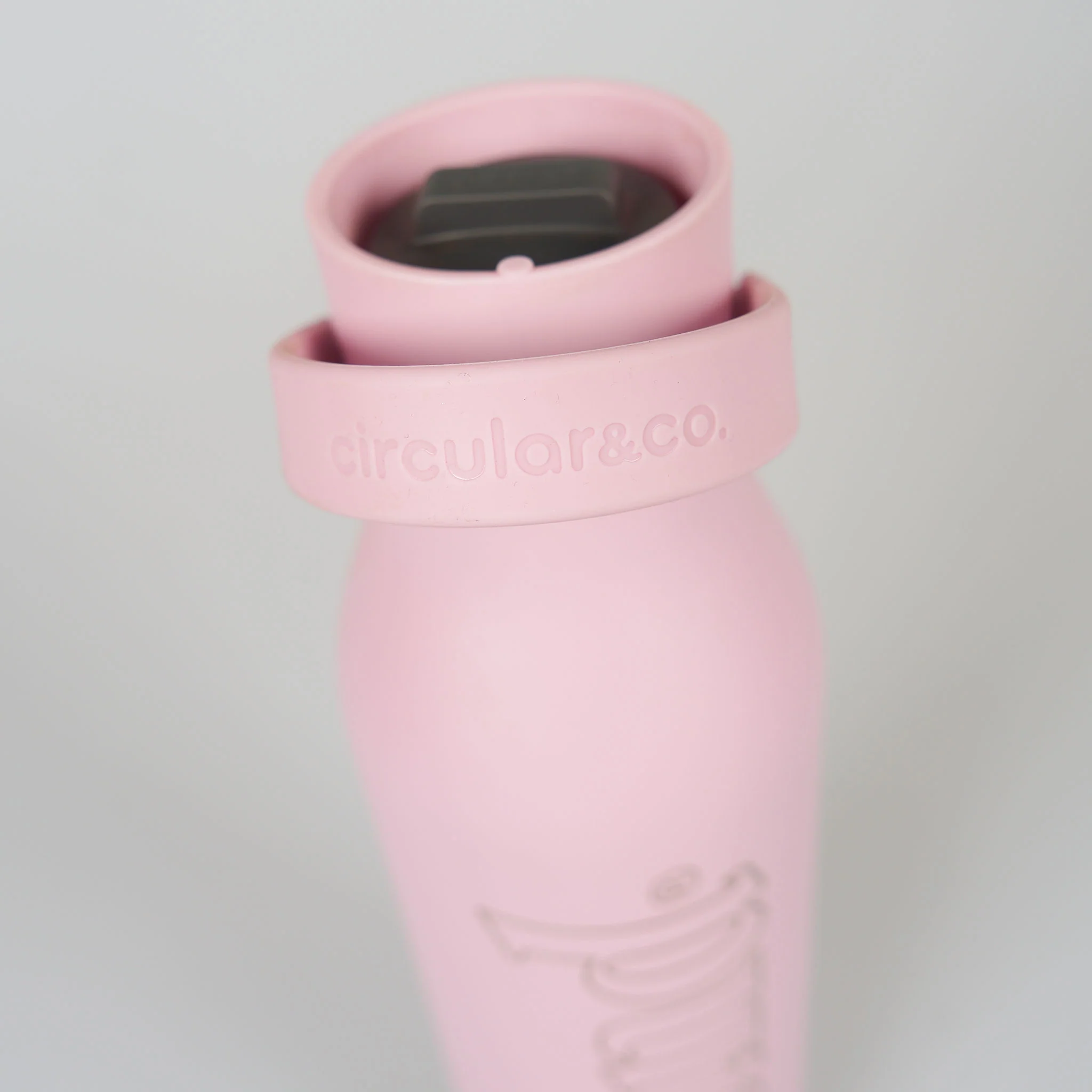 Circular&Co x Sealand 750ml Water Bottle - Image 34
