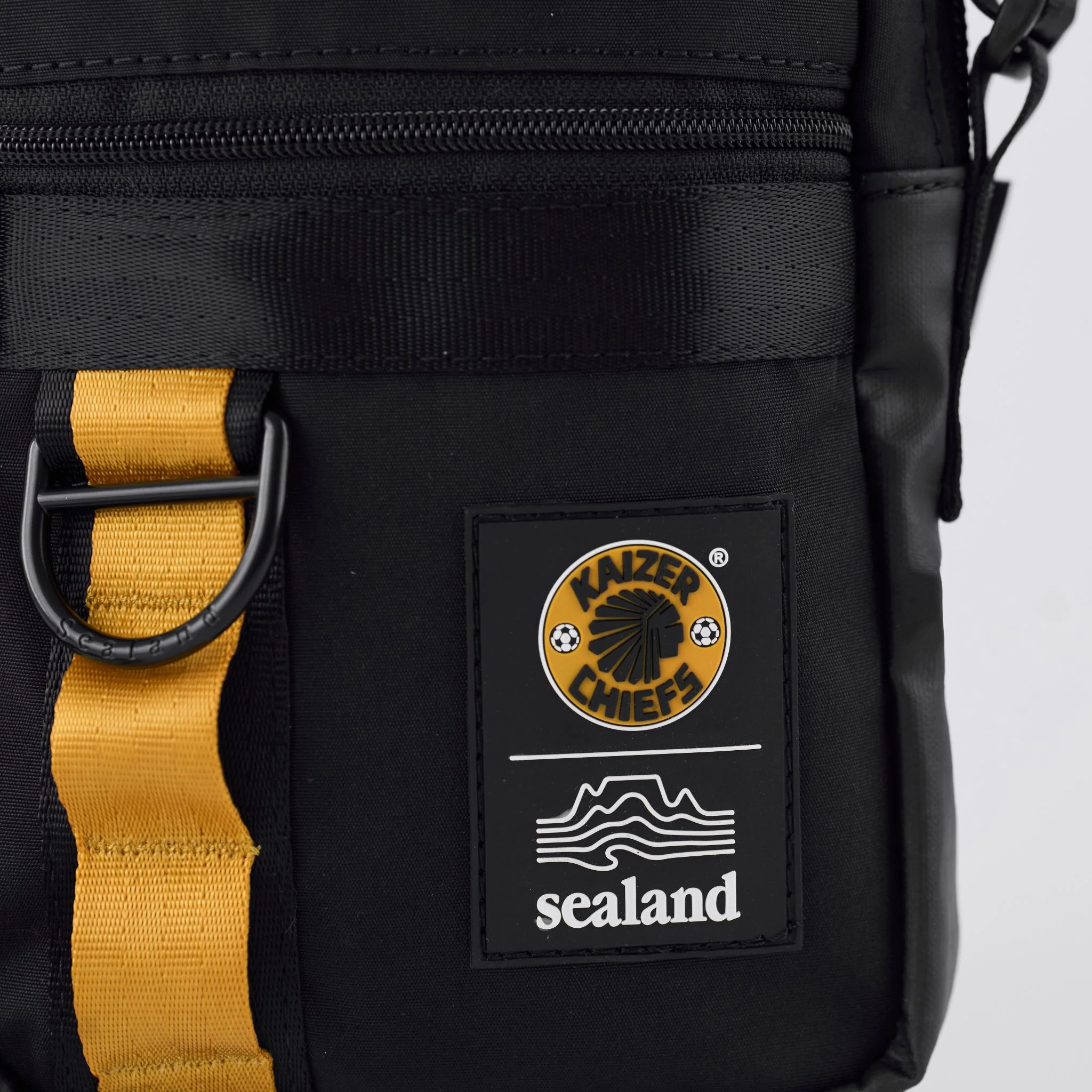 Kaizer Chiefs x Sealand Zeplin Crossbody Bag - Image 3