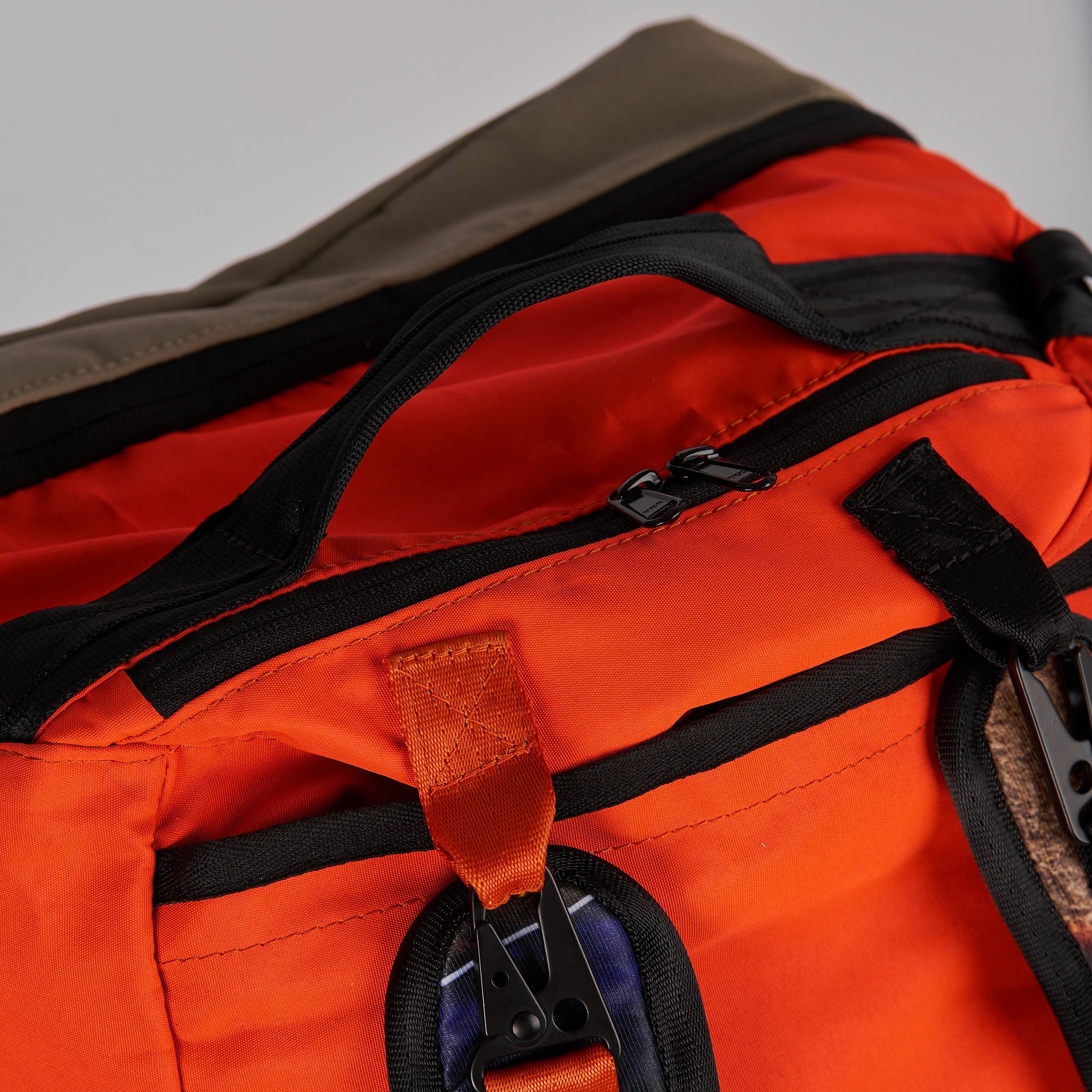 MajiTex Nomad Duffel - Image 34