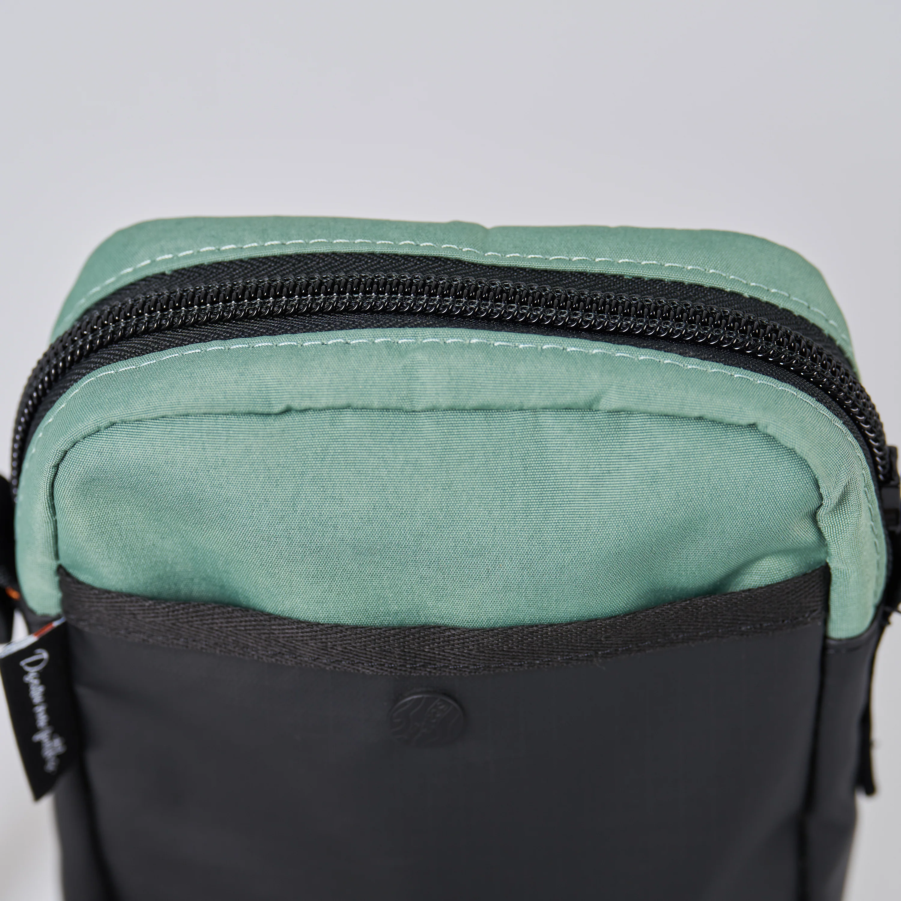 MajiTex Zeplin Crossbody Bag - Image 6