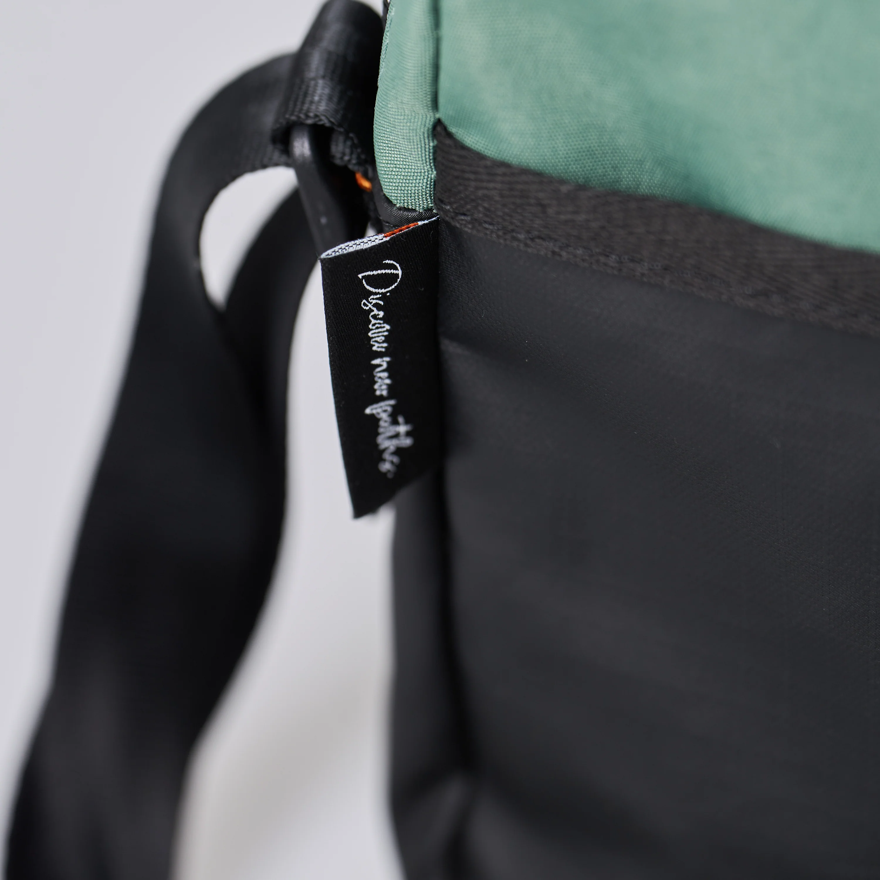 MajiTex Zeplin Crossbody Bag - Image 8