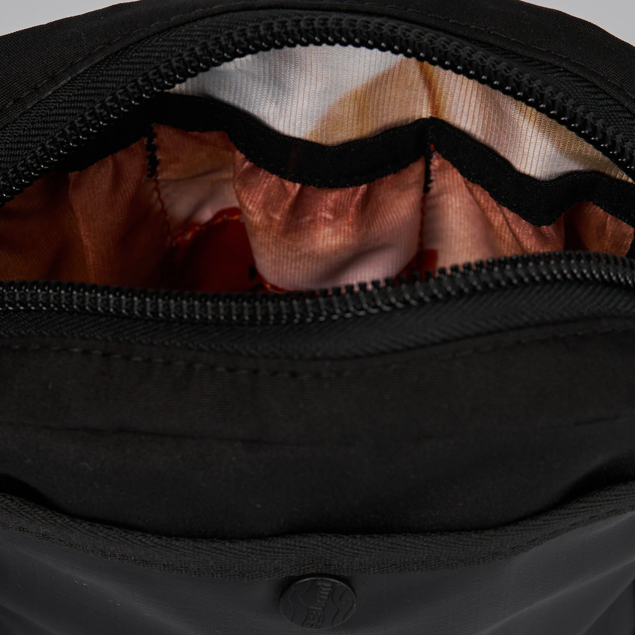 Sealand x WiZmed Ward Bag - Image 12